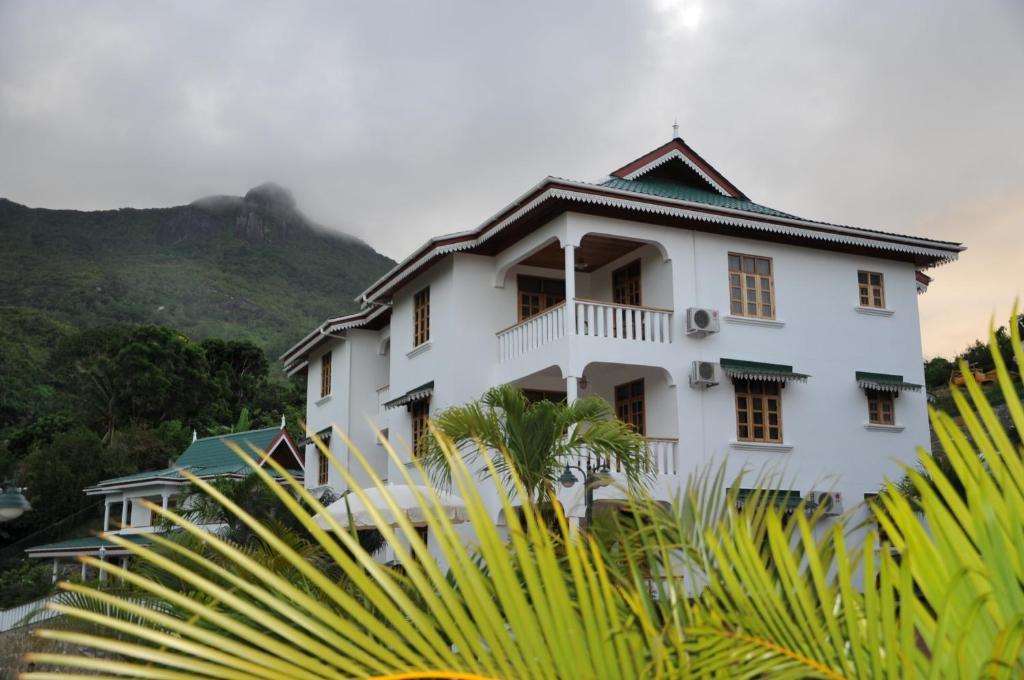 La Fontaine Holiday Apartment Bel Ombre Exterior photo