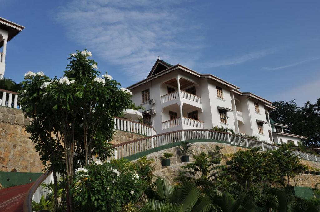 La Fontaine Holiday Apartment Bel Ombre Exterior photo