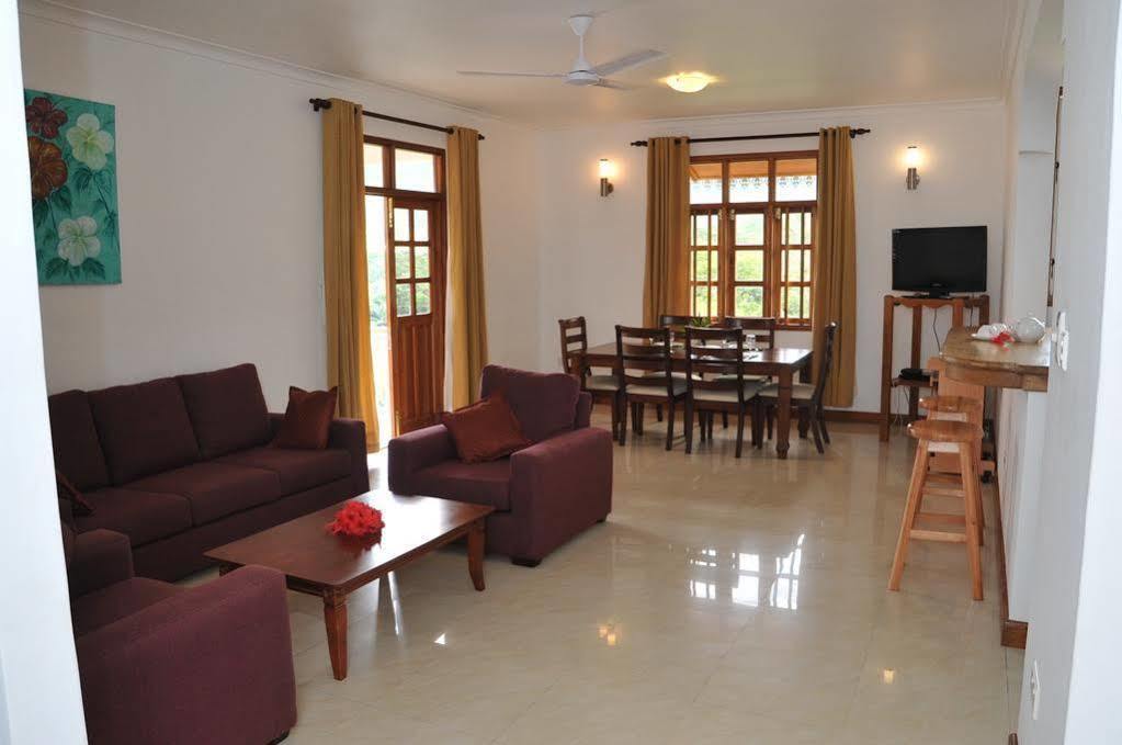 La Fontaine Holiday Apartment Bel Ombre Exterior photo